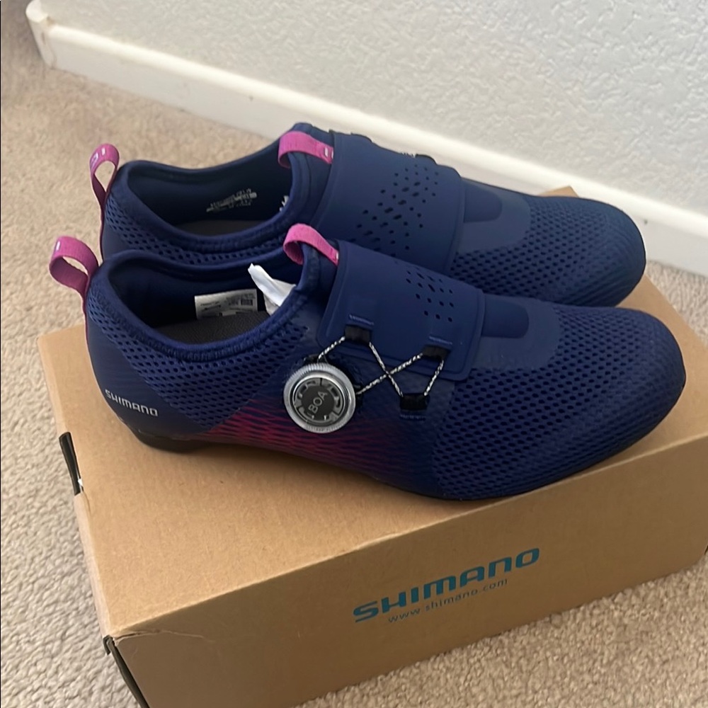 Shimano Blue Cycling Shoes with Pink Highlights